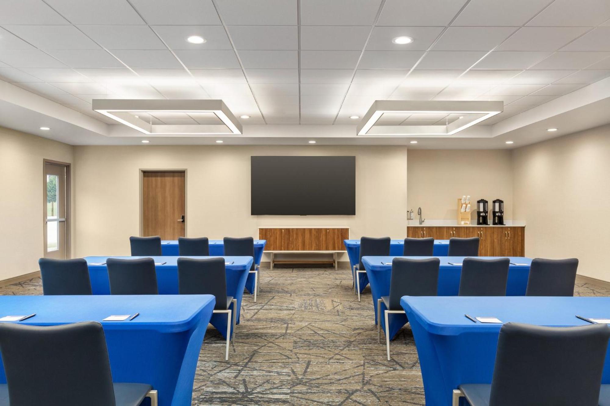 Candlewood Suites Bessemer - Birmingham Sw By Ihg ภายนอก รูปภาพ